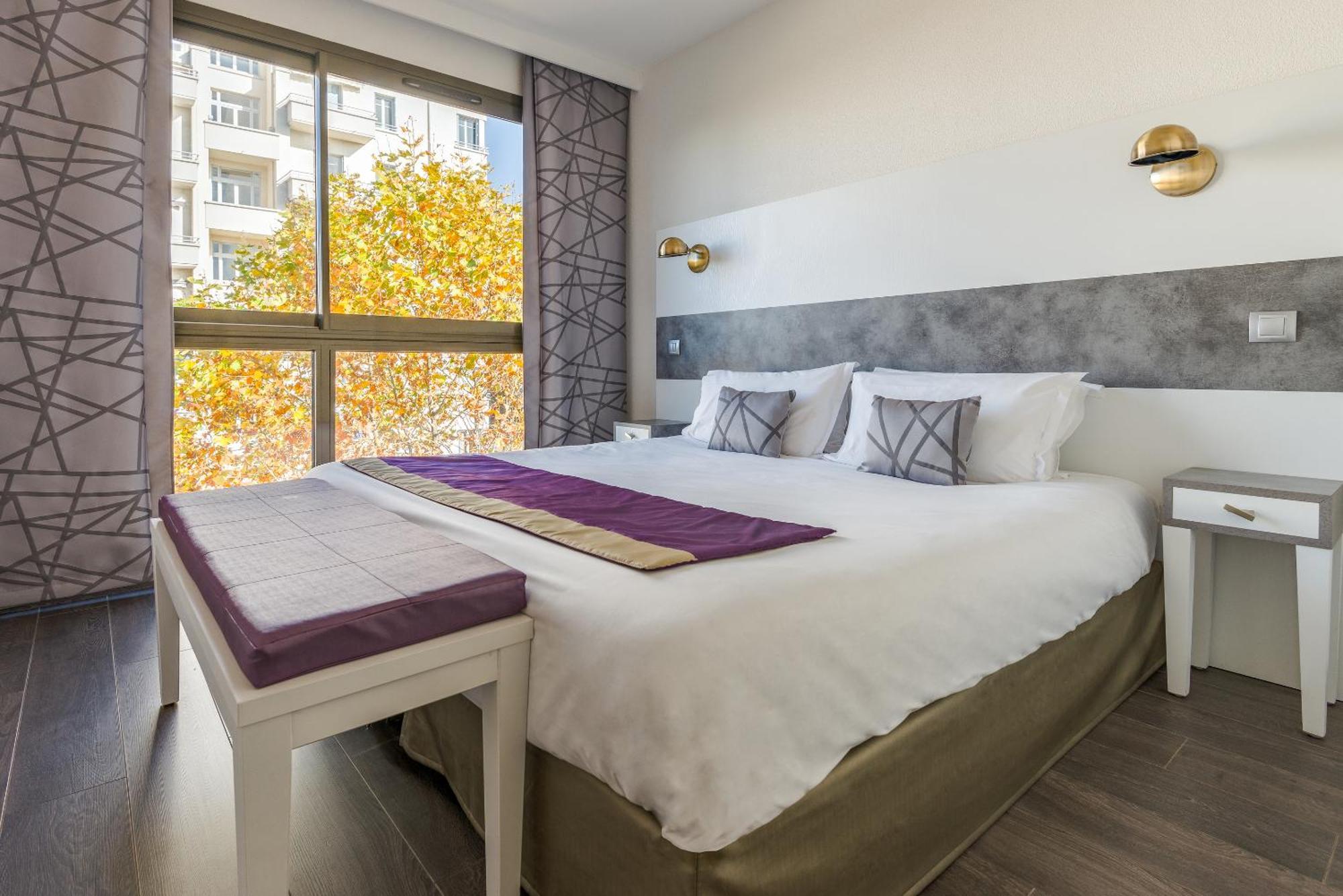 One-Bedroom Apartment,1208428171:JPEG